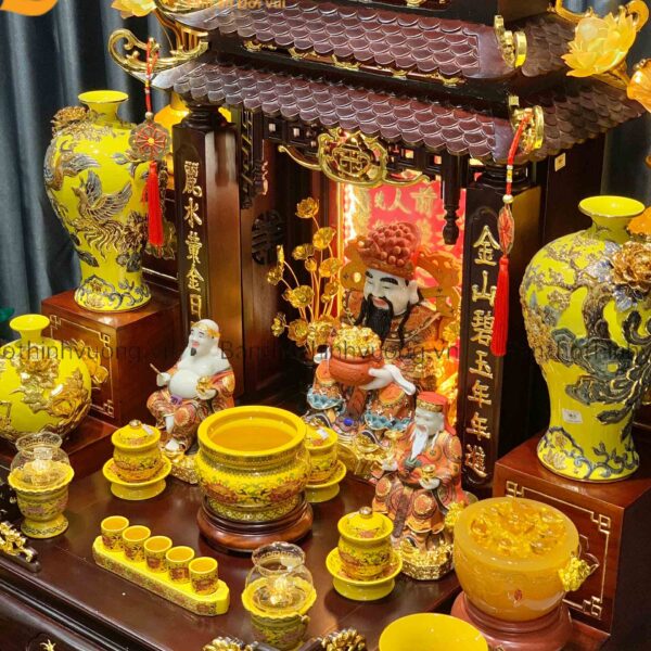 Bộ Bàn Thờ Ông Địa Thần Tài Gỗ Hương JinShan Set Gấm Vàng