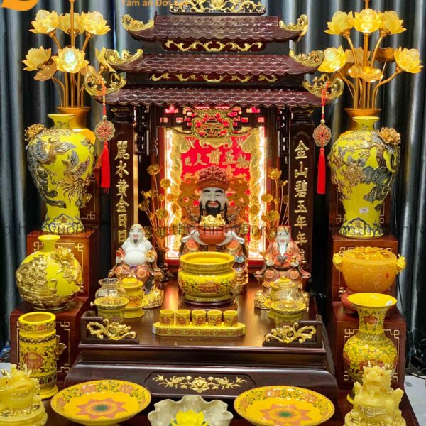 Bộ Bàn Thờ Ông Địa Bằng Gỗ Hương JinShan Set Gấm Vàng